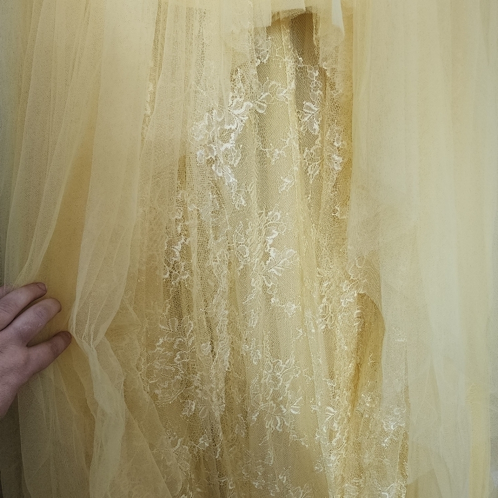 Mac Duggal NWT Lemon EMBELLISHED TULLE ONE SHOULDER HIGH LOW GOWN size 18 - Picture 12 of 16